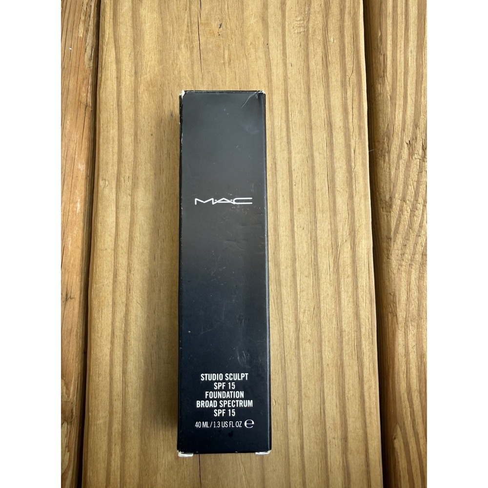 MAC Studio Sculpt Foundation SPF15 Shade NW30 Full Size 40ml / 1.3oz New In Box